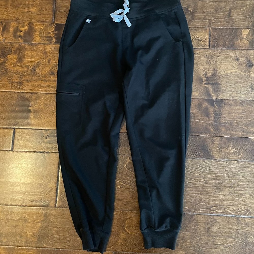 FIGS Zamora Jogger scrub pants